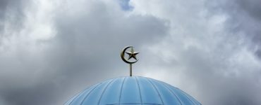 silver-mosque-dome-ornament